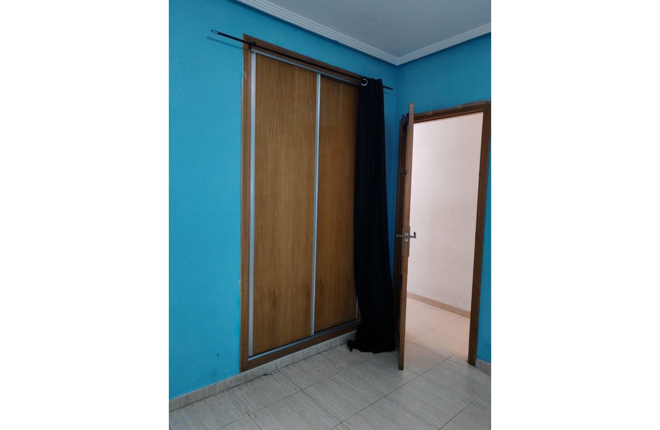 Resale - Apartment -
Torrevieja - Centro