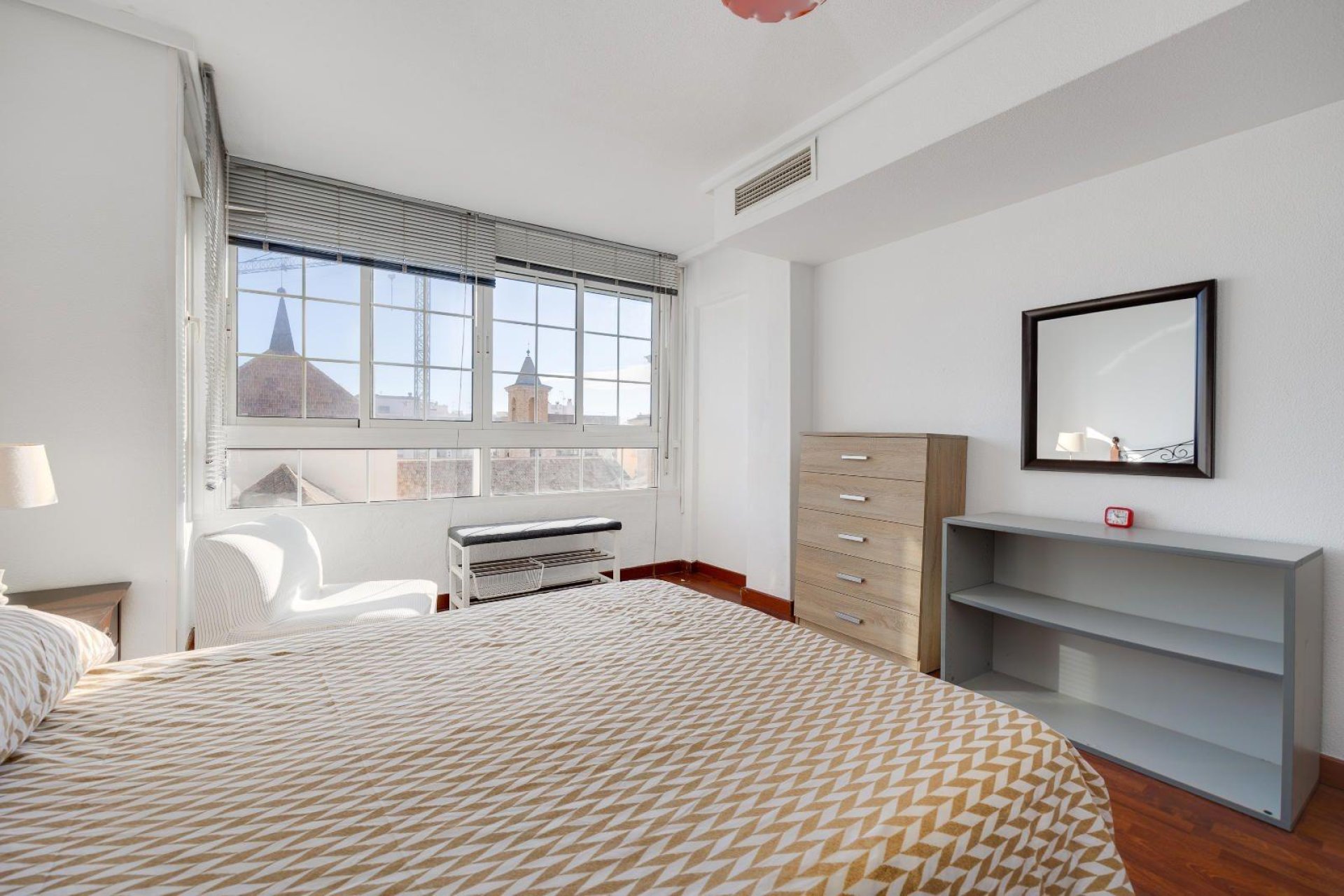 Resale - Apartment -
Torrevieja - Centro