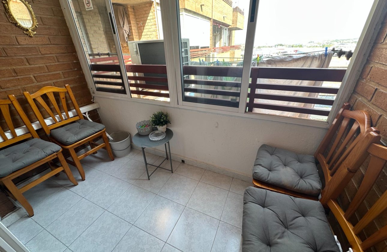 Resale - Apartment -
Torrevieja - Centro