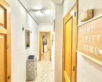 Resale - Apartment -
Torrevieja - Centro