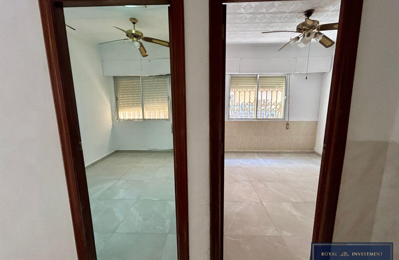 Resale - Apartment -
Torrevieja - Centro