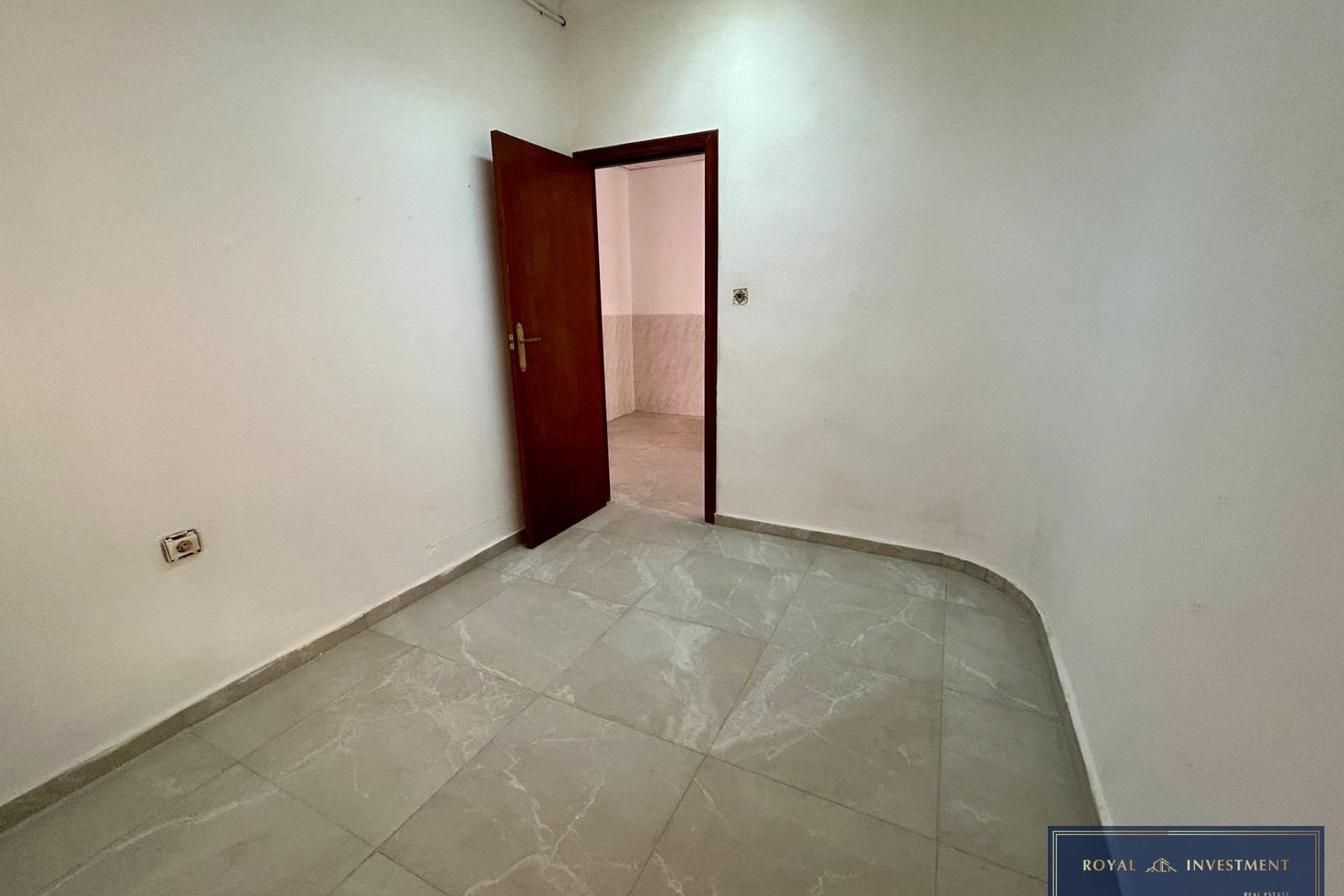 Resale - Apartment -
Torrevieja - Centro