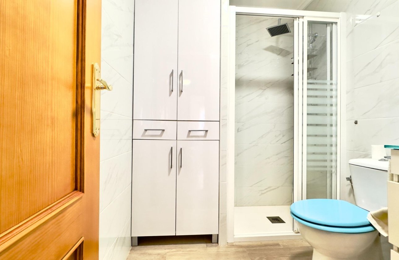 Resale - Apartment -
Torrevieja - Centro