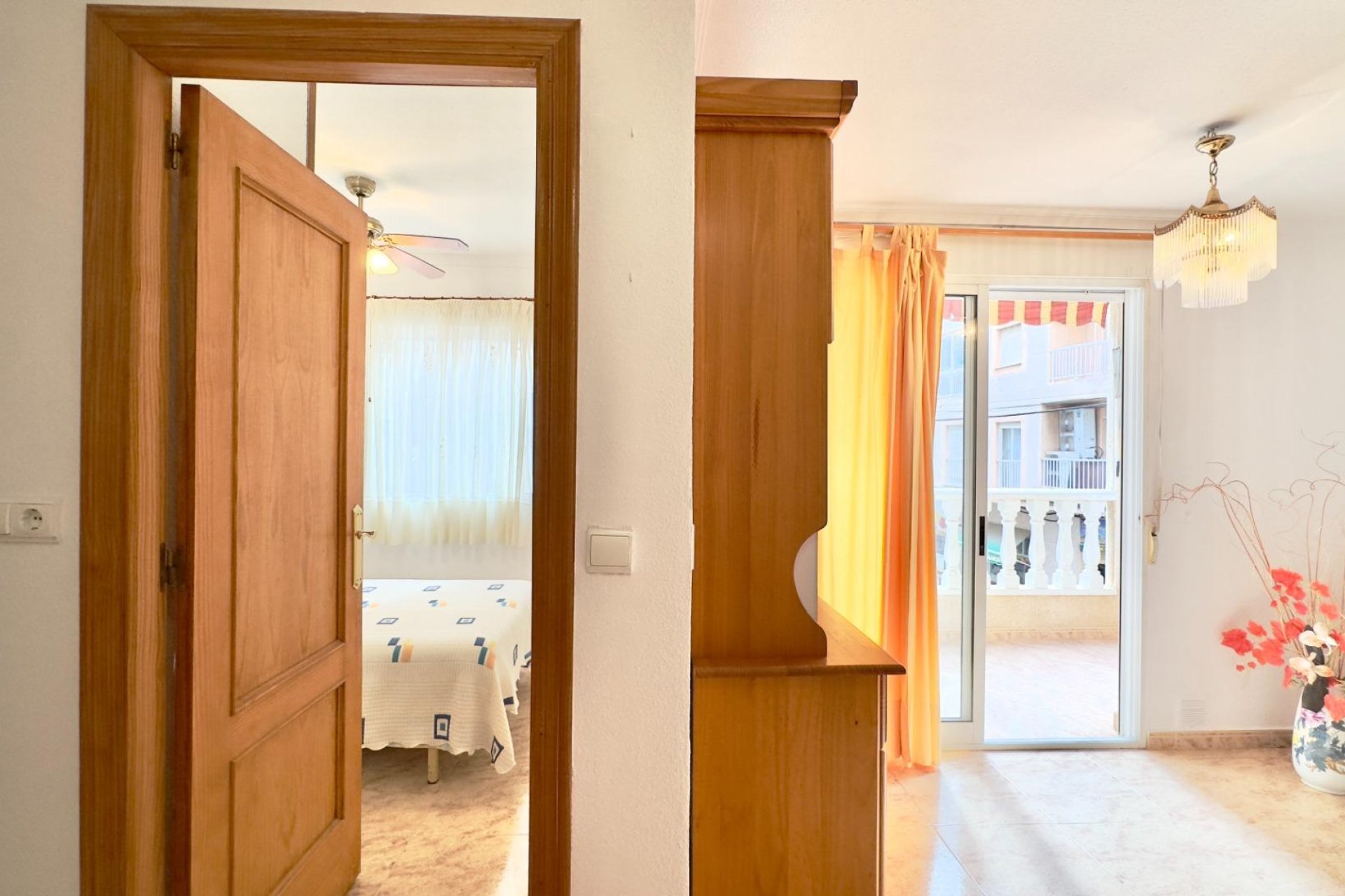 Resale - Apartment -
Torrevieja - Centro