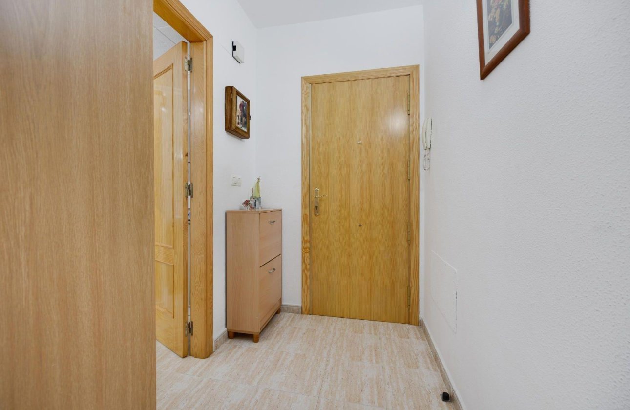 Resale - Apartment -
Torrevieja - Centro