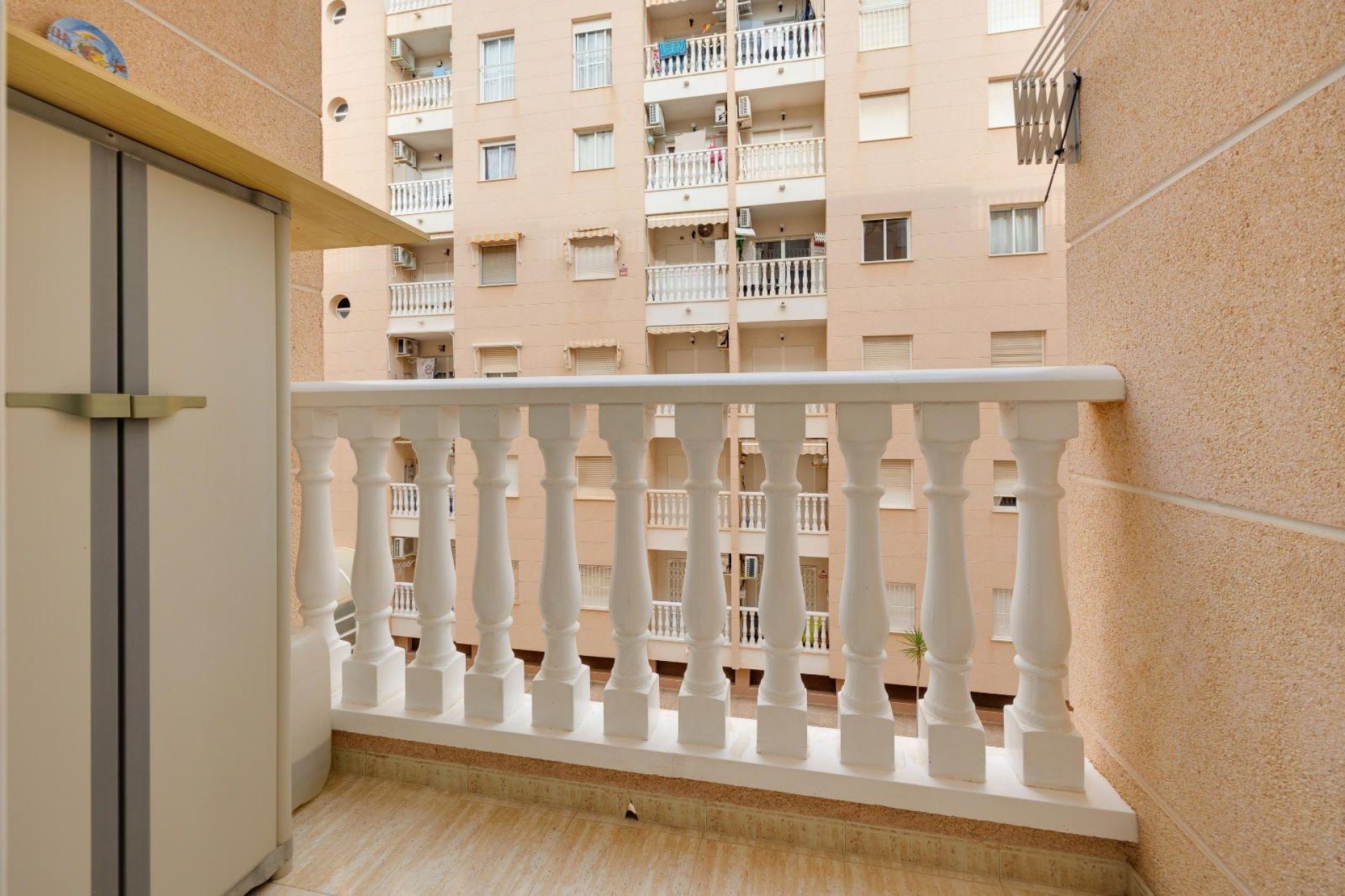 Resale - Apartment -
Torrevieja - Centro