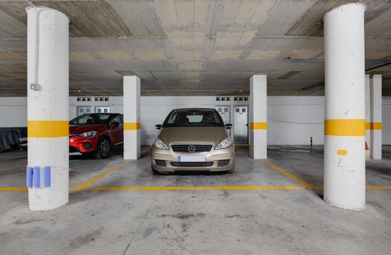 Resale - Apartment -
Torrevieja - Centro