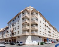 Resale - Apartment -
Torrevieja - Centro