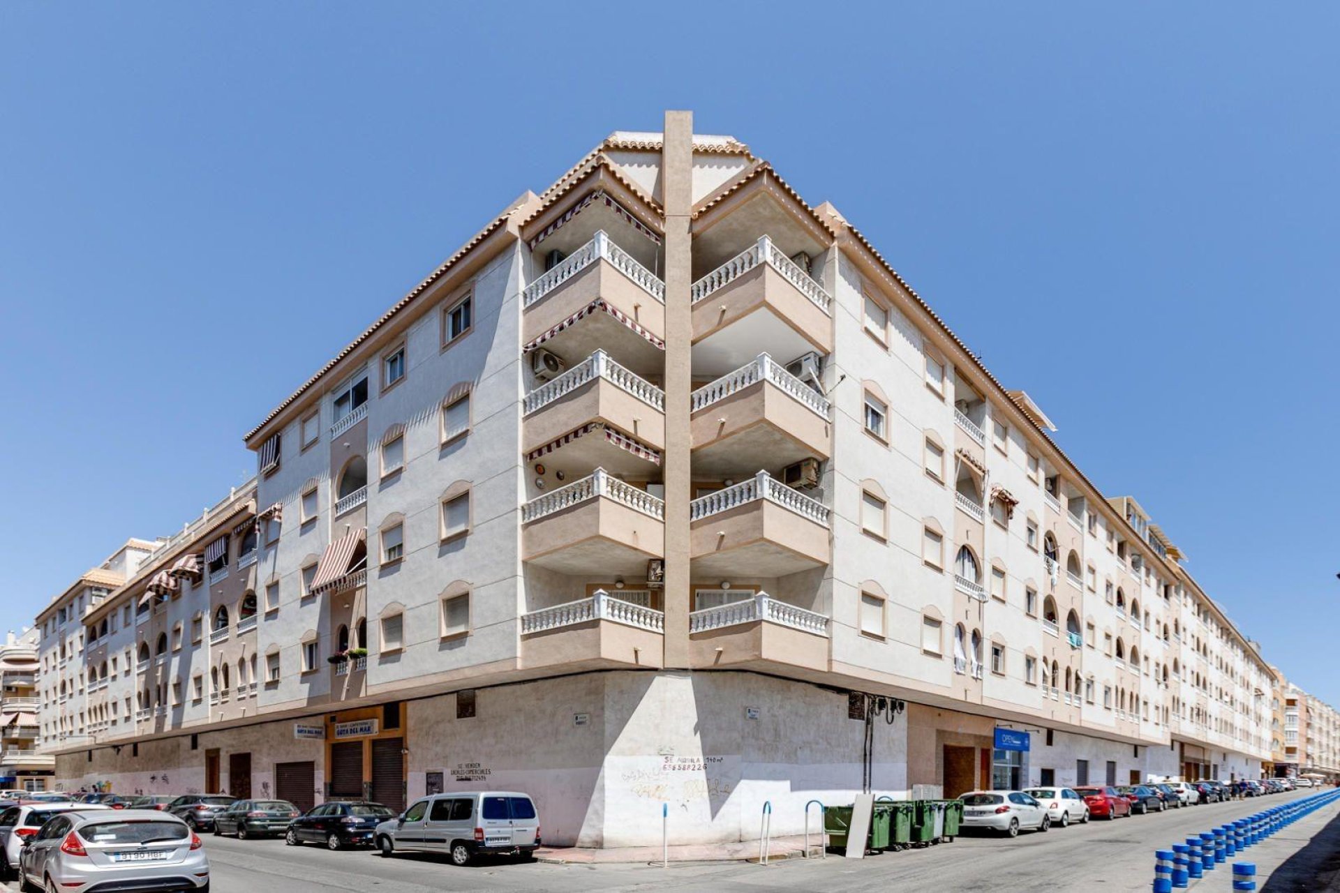 Resale - Apartment -
Torrevieja - Centro