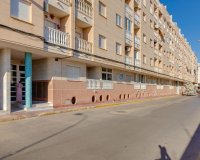 Resale - Apartment -
Torrevieja - Centro