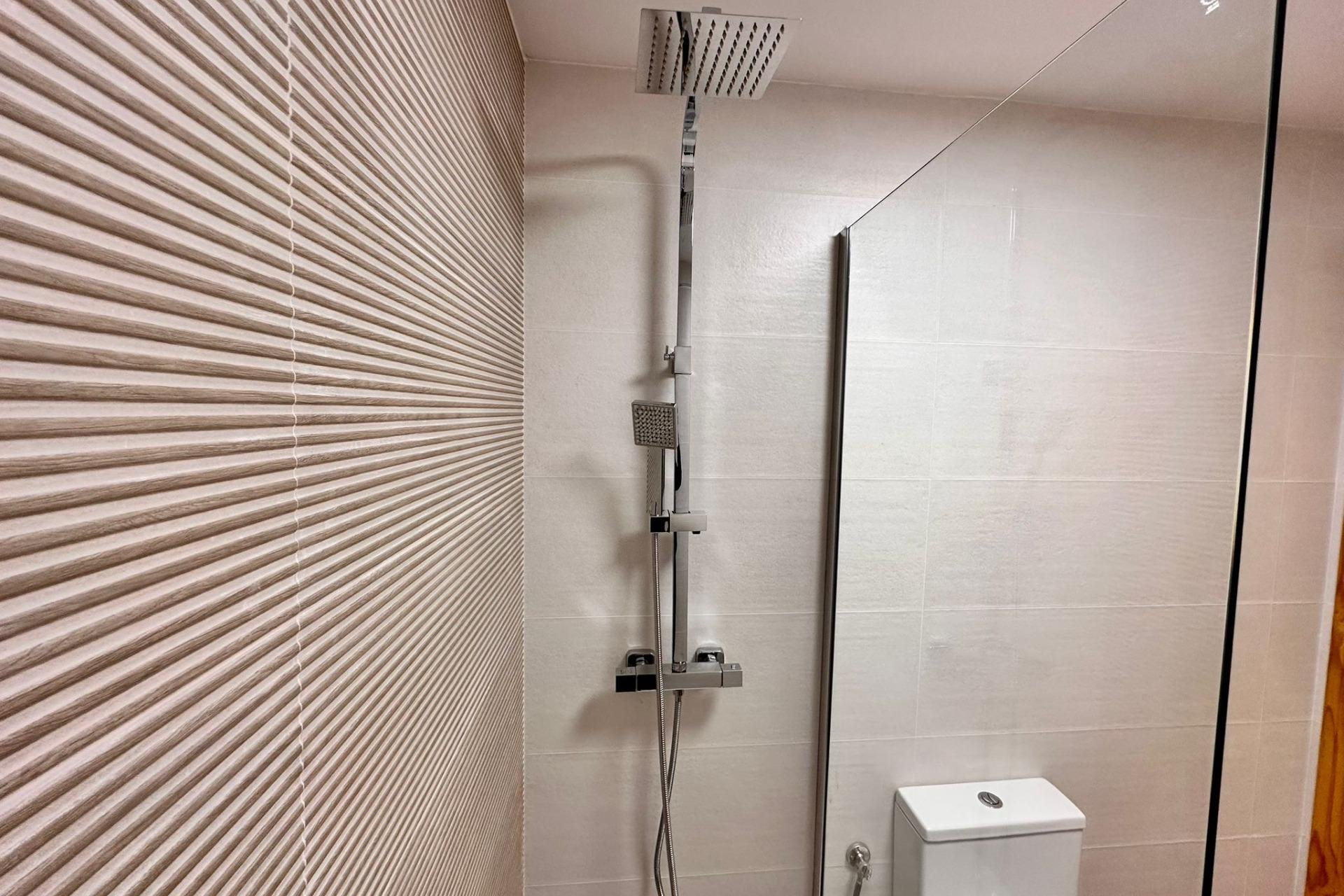 Resale - Apartment -
Torrevieja - Centro