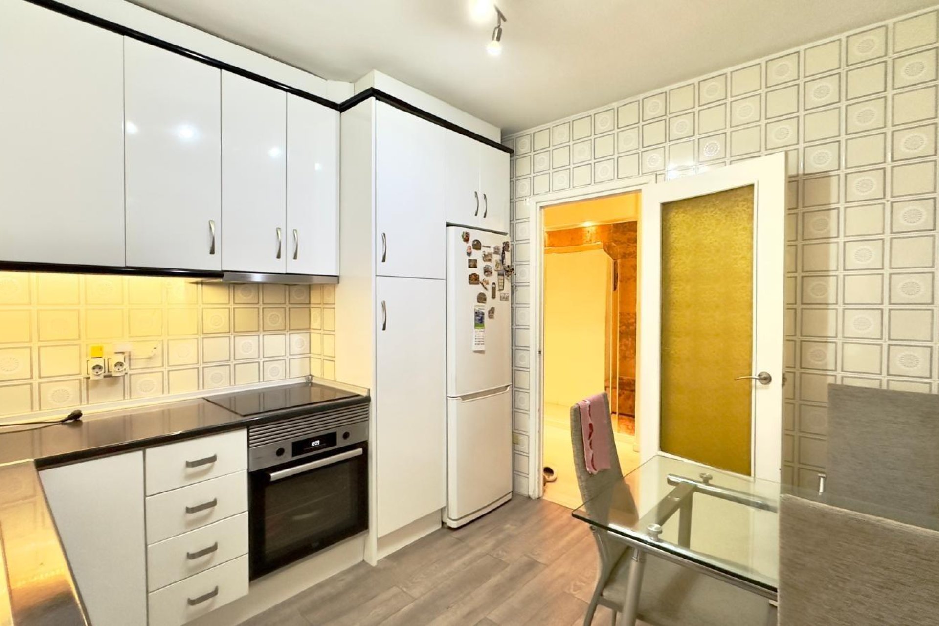 Resale - Apartment -
Torrevieja - Centro