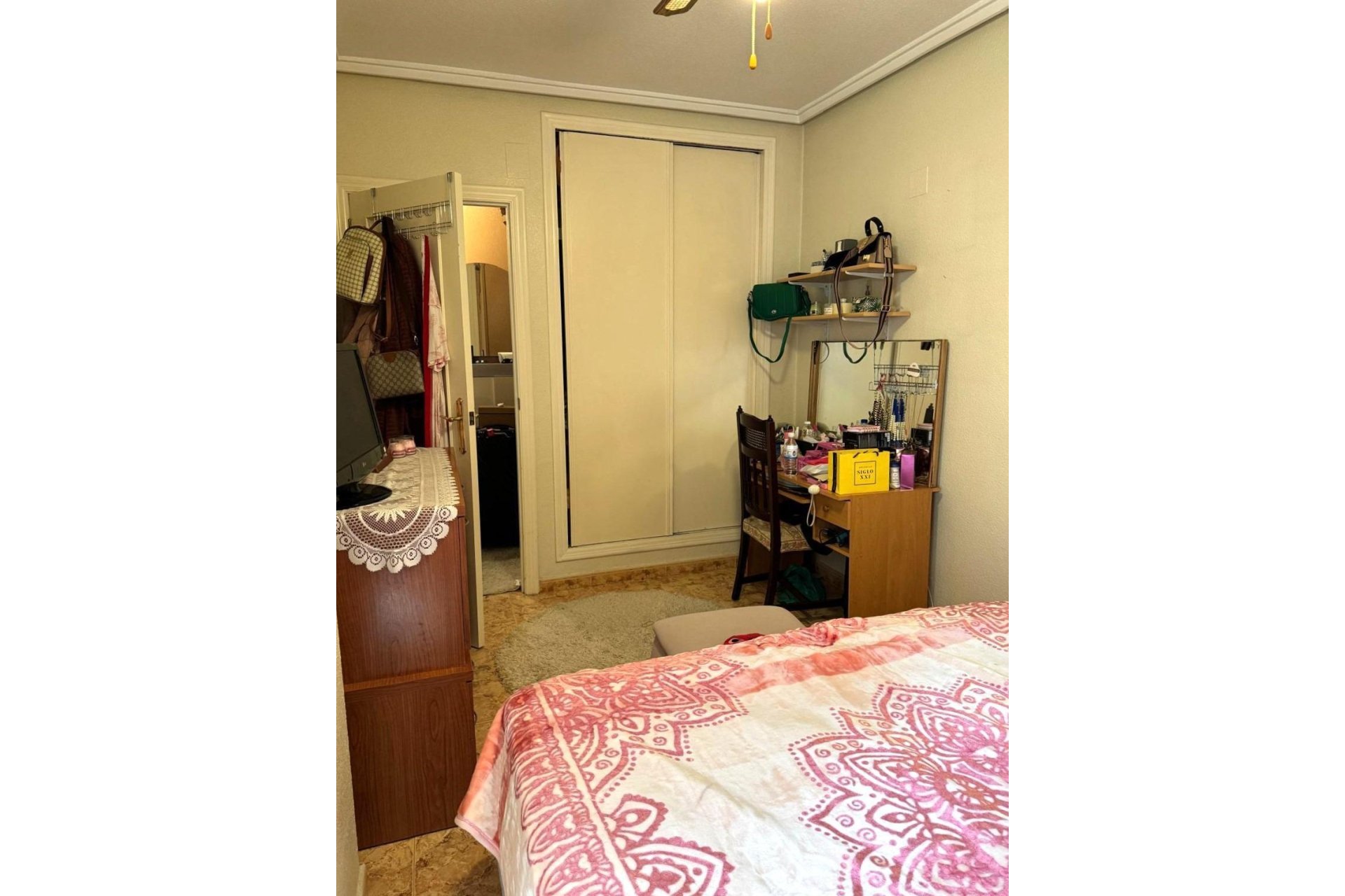 Resale - Apartment -
Torrevieja - Centro