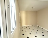 Resale - Apartment -
Torrevieja - Centro