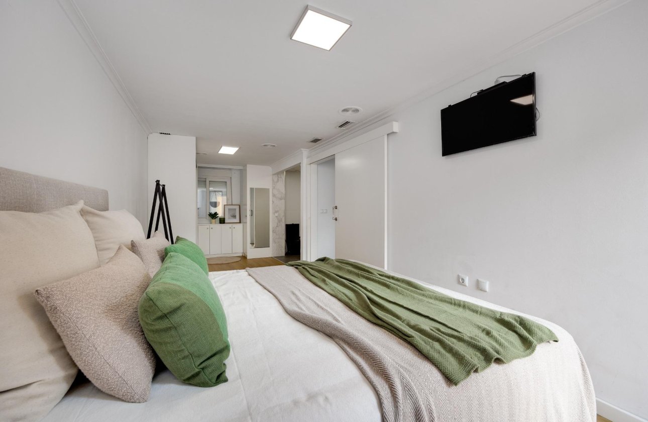 Resale - Apartment -
Torrevieja - Centro