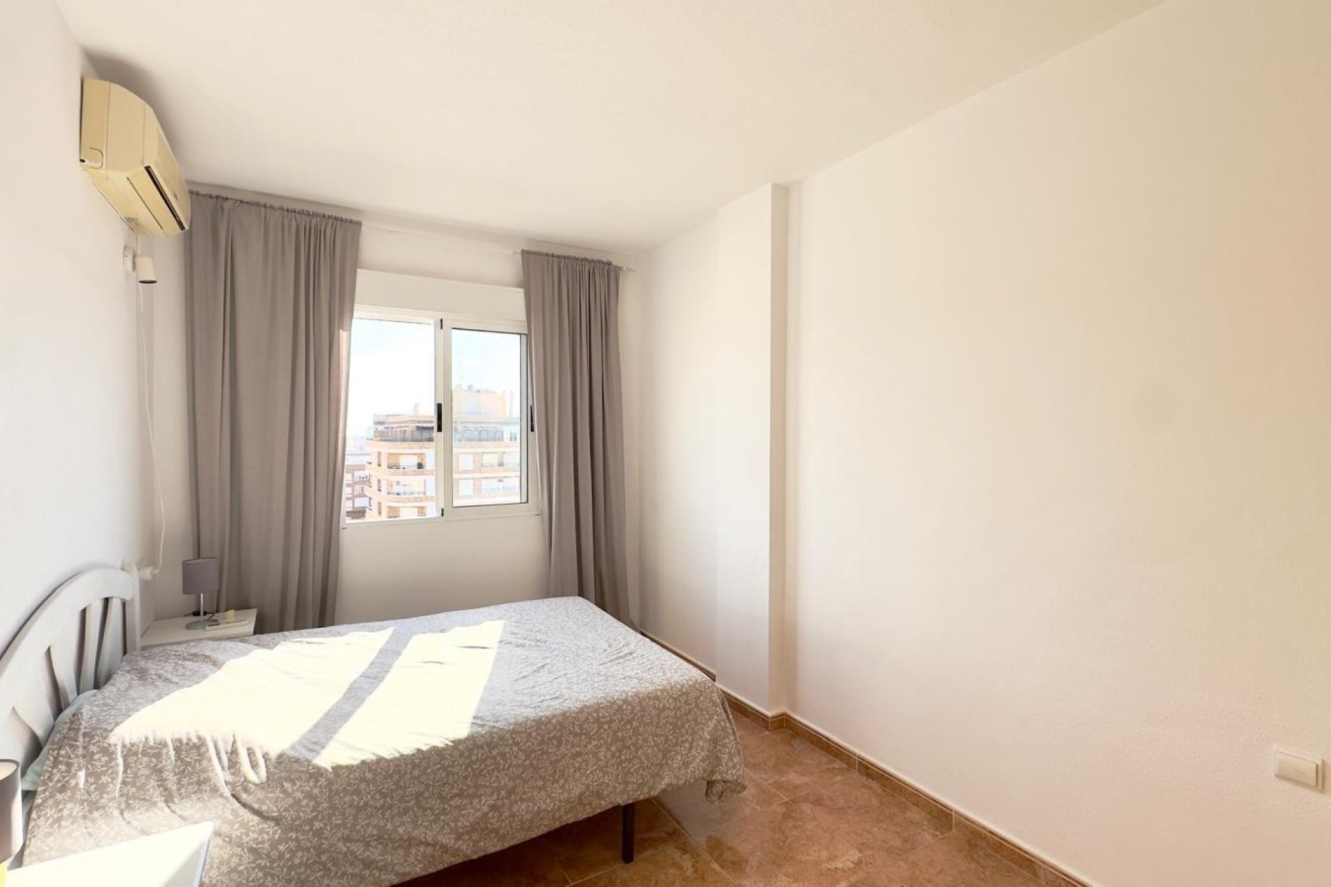 Resale - Apartment -
Torrevieja - Centro