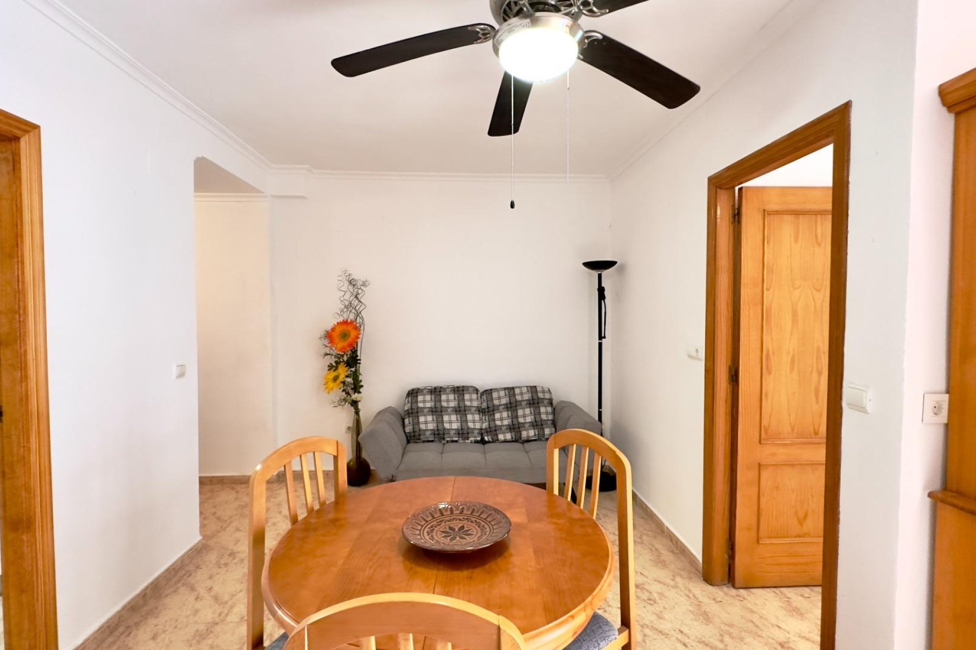 Resale - Apartment -
Torrevieja - Centro