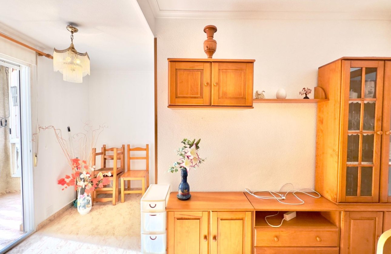 Resale - Apartment -
Torrevieja - Centro