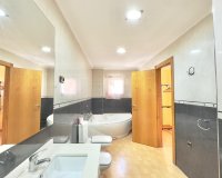 Resale - Apartment -
Torrevieja - Centro