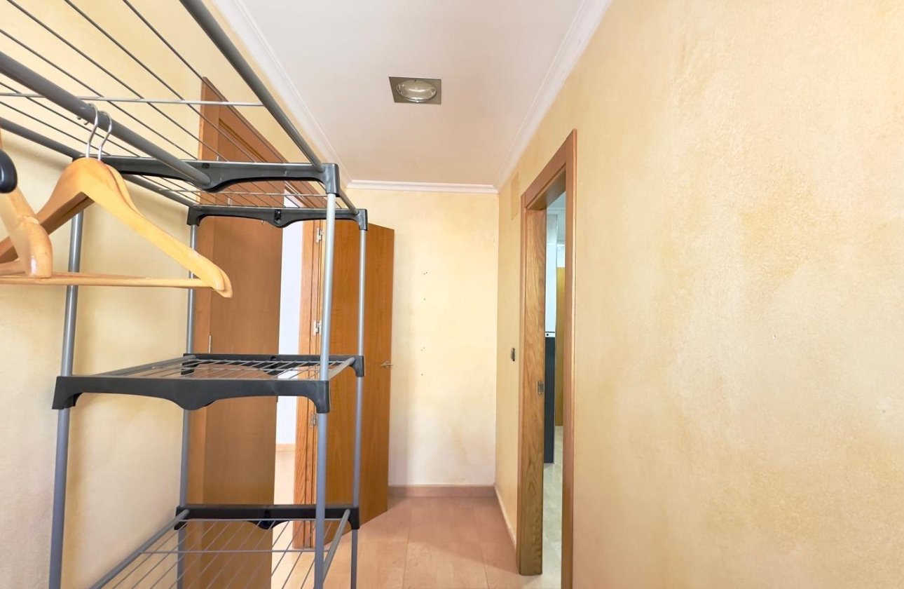 Resale - Apartment -
Torrevieja - Centro