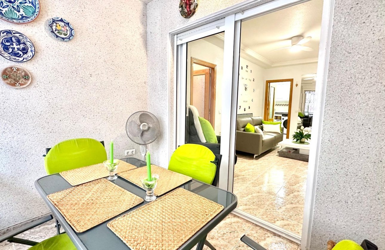 Resale - Apartment -
Torrevieja - Centro