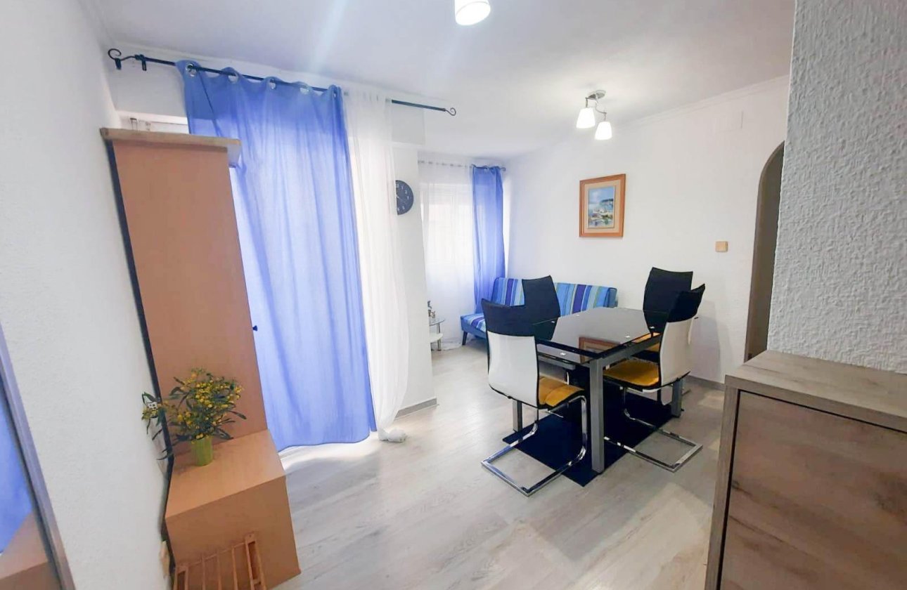 Resale - Apartment -
Torrevieja - Centro
