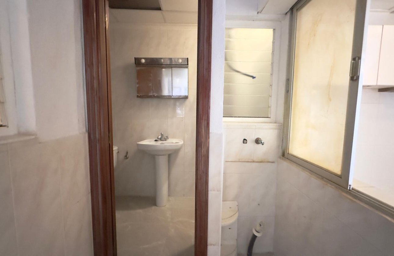 Resale - Apartment -
Torrevieja - Centro