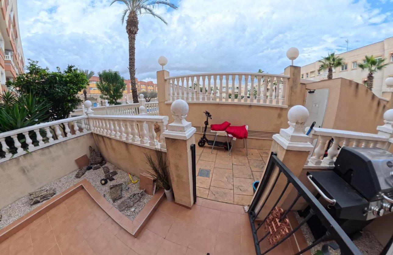 Resale - Apartment -
Torrevieja - Centro