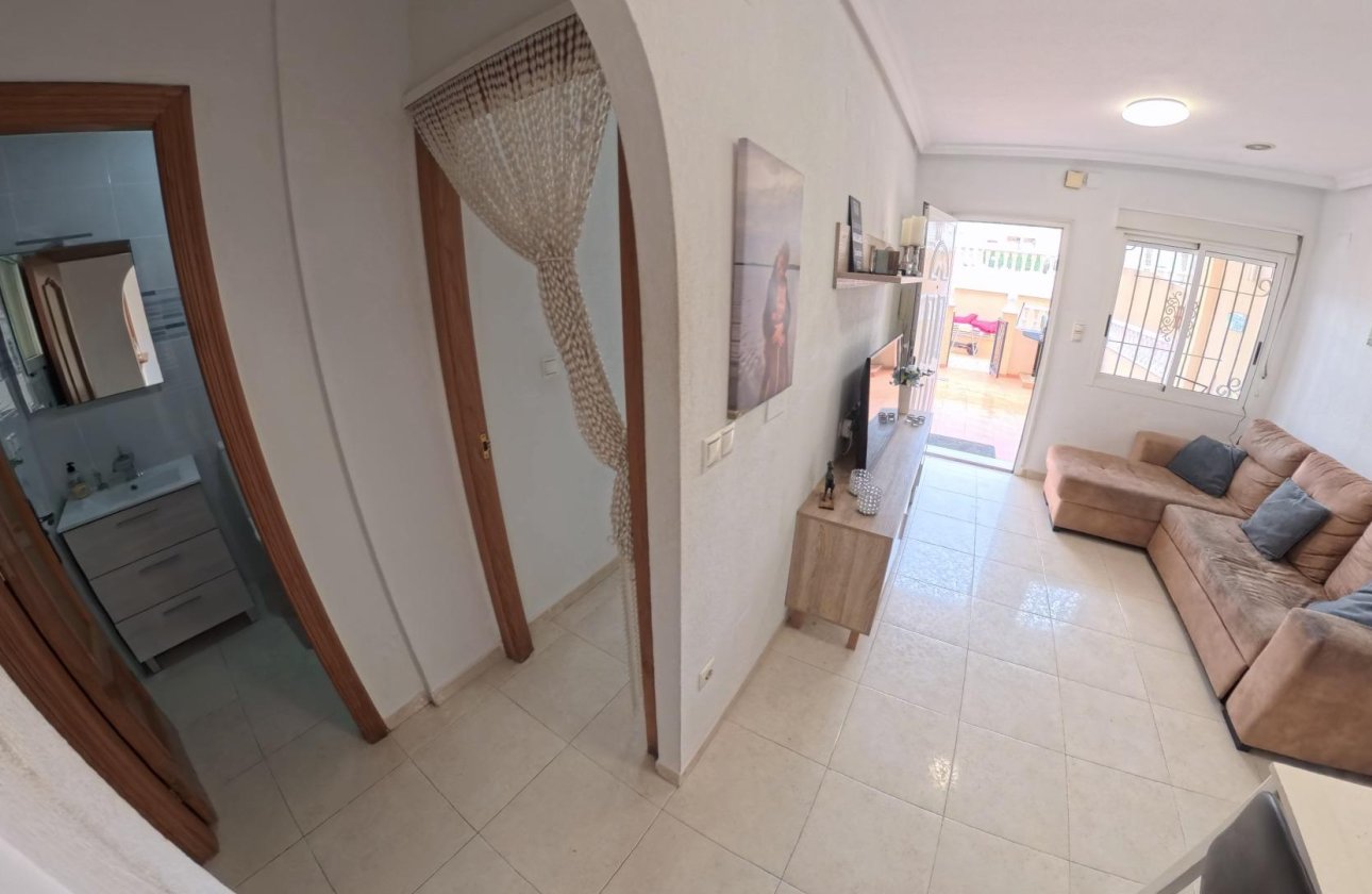 Resale - Apartment -
Torrevieja - Centro