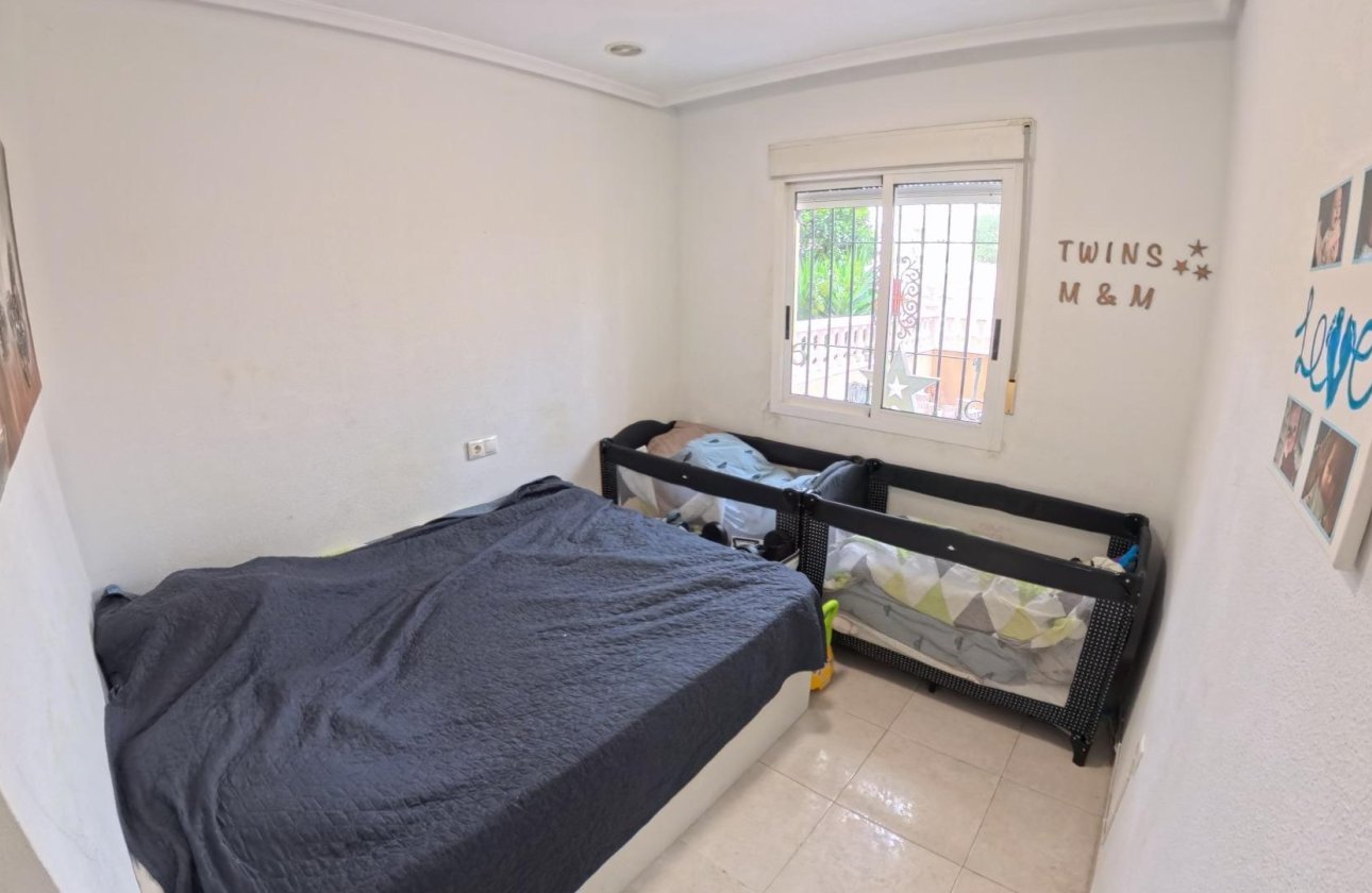 Resale - Apartment -
Torrevieja - Centro