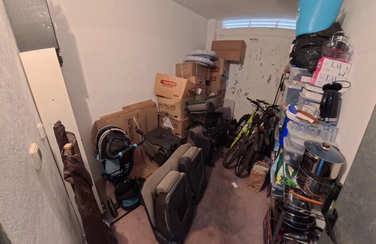 Resale - Apartment -
Torrevieja - Centro