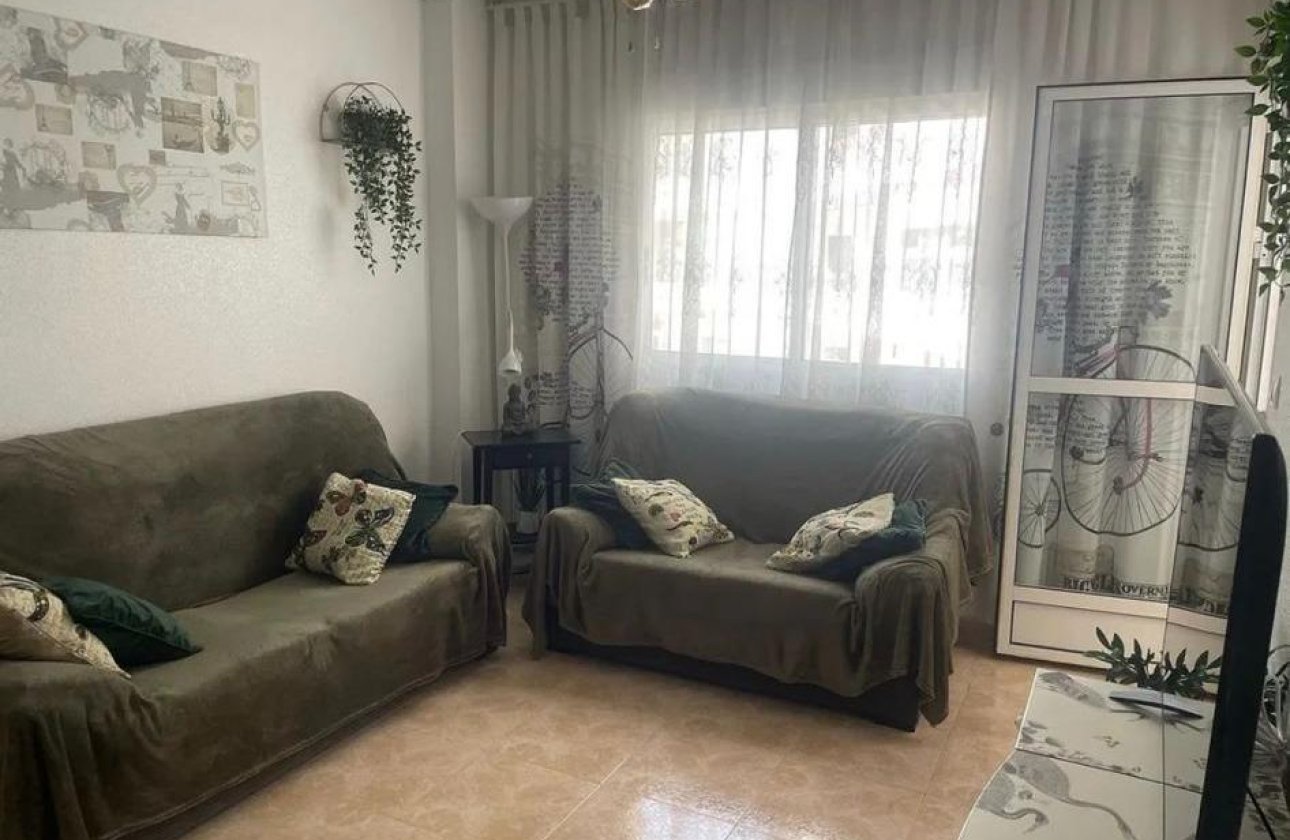 Resale - Apartment -
Torrevieja - Centro
