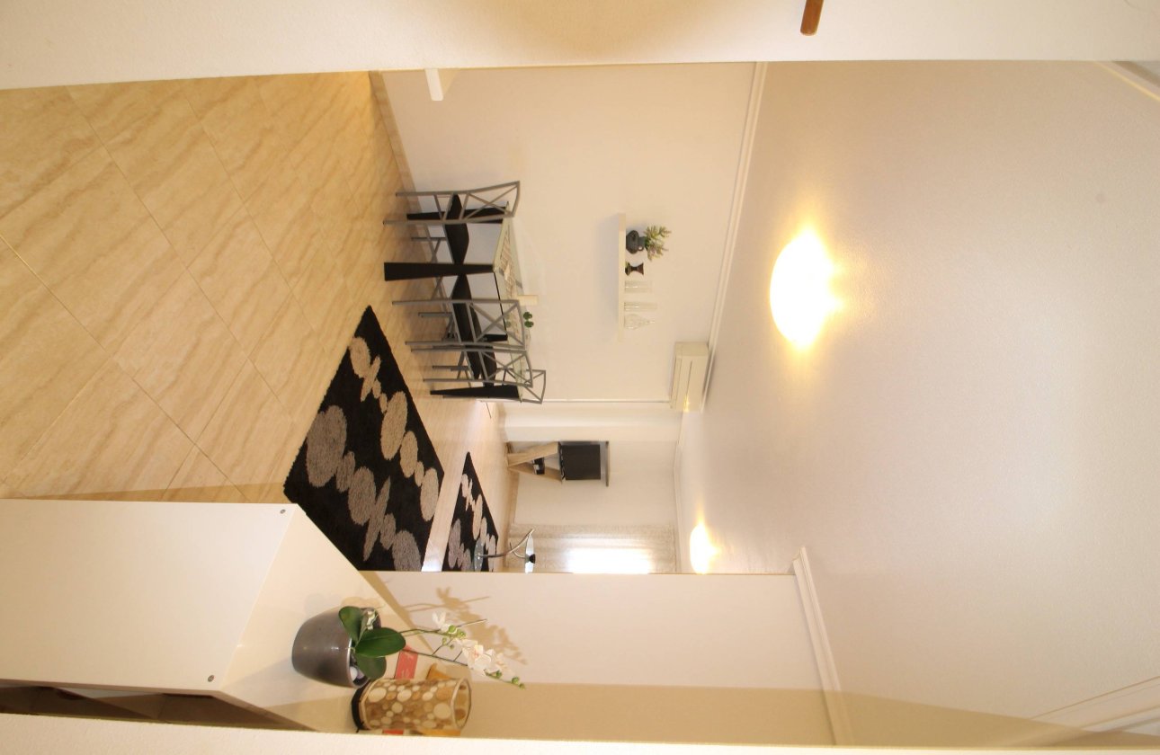 Resale - Apartment -
Torrevieja - Centro