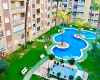 Resale - Apartment -
Torrevieja - Centro
