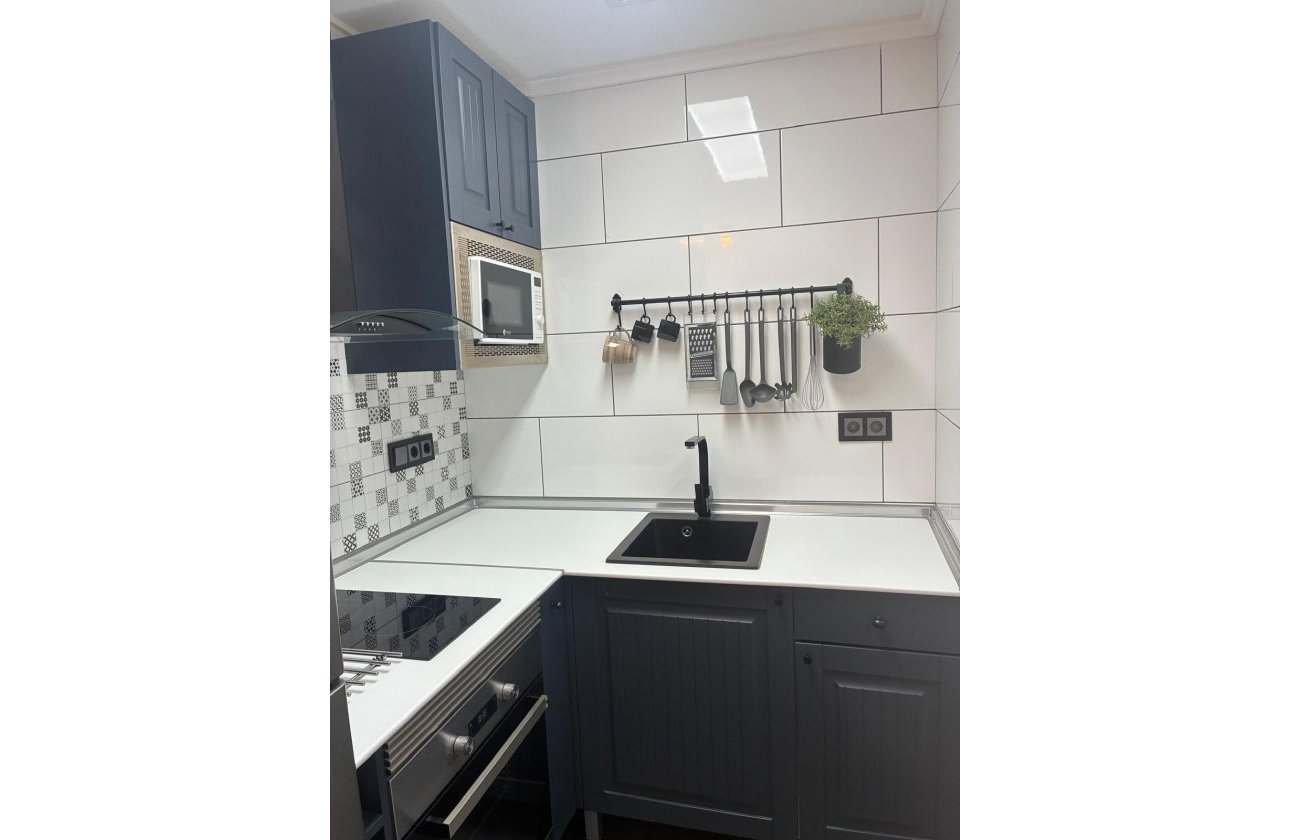 Resale - Apartment -
Torrevieja - Centro