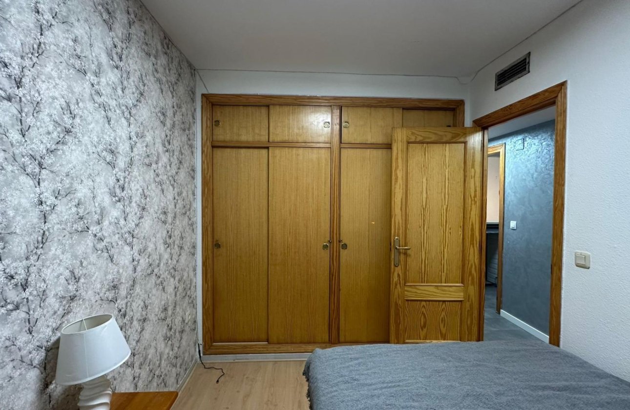 Resale - Apartment -
Torrevieja - Centro