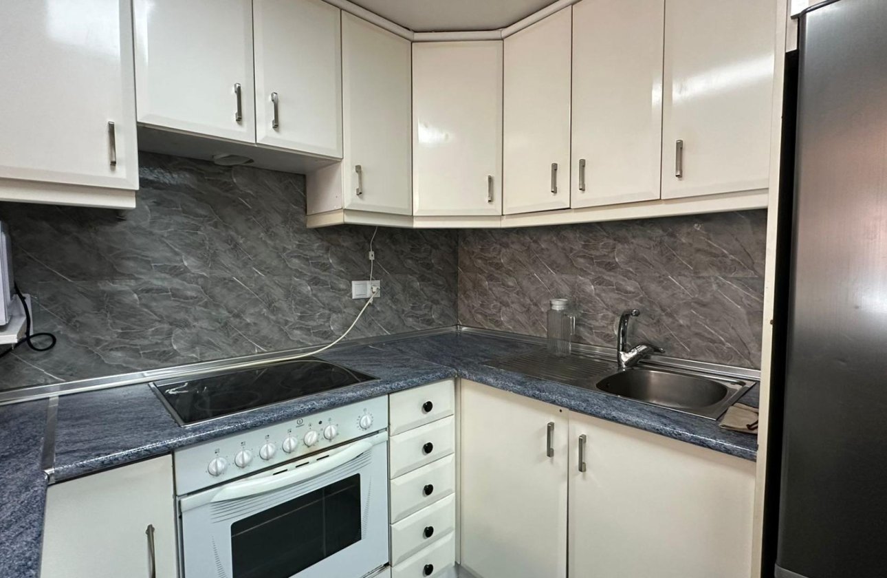 Resale - Apartment -
Torrevieja - Centro