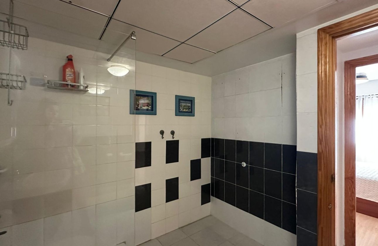 Resale - Apartment -
Torrevieja - Centro