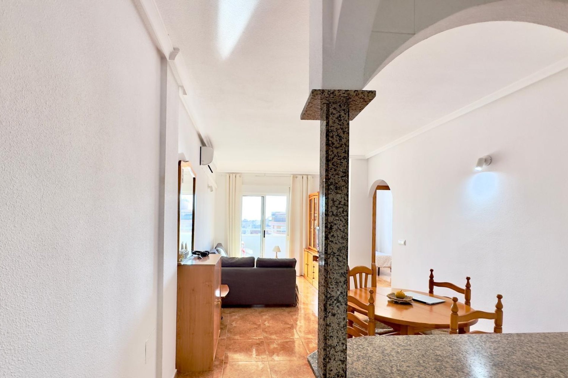 Resale - Apartment -
Torrevieja - Centro