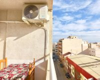 Resale - Apartment -
Torrevieja - Centro