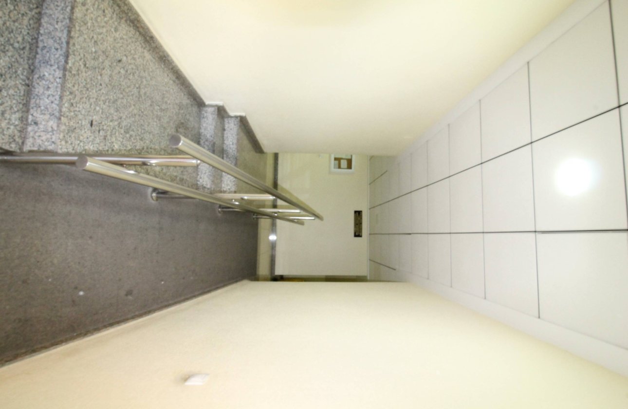 Resale - Apartment -
Torrevieja - Centro