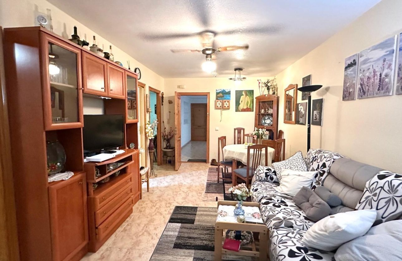 Resale - Apartment -
Torrevieja - Centro