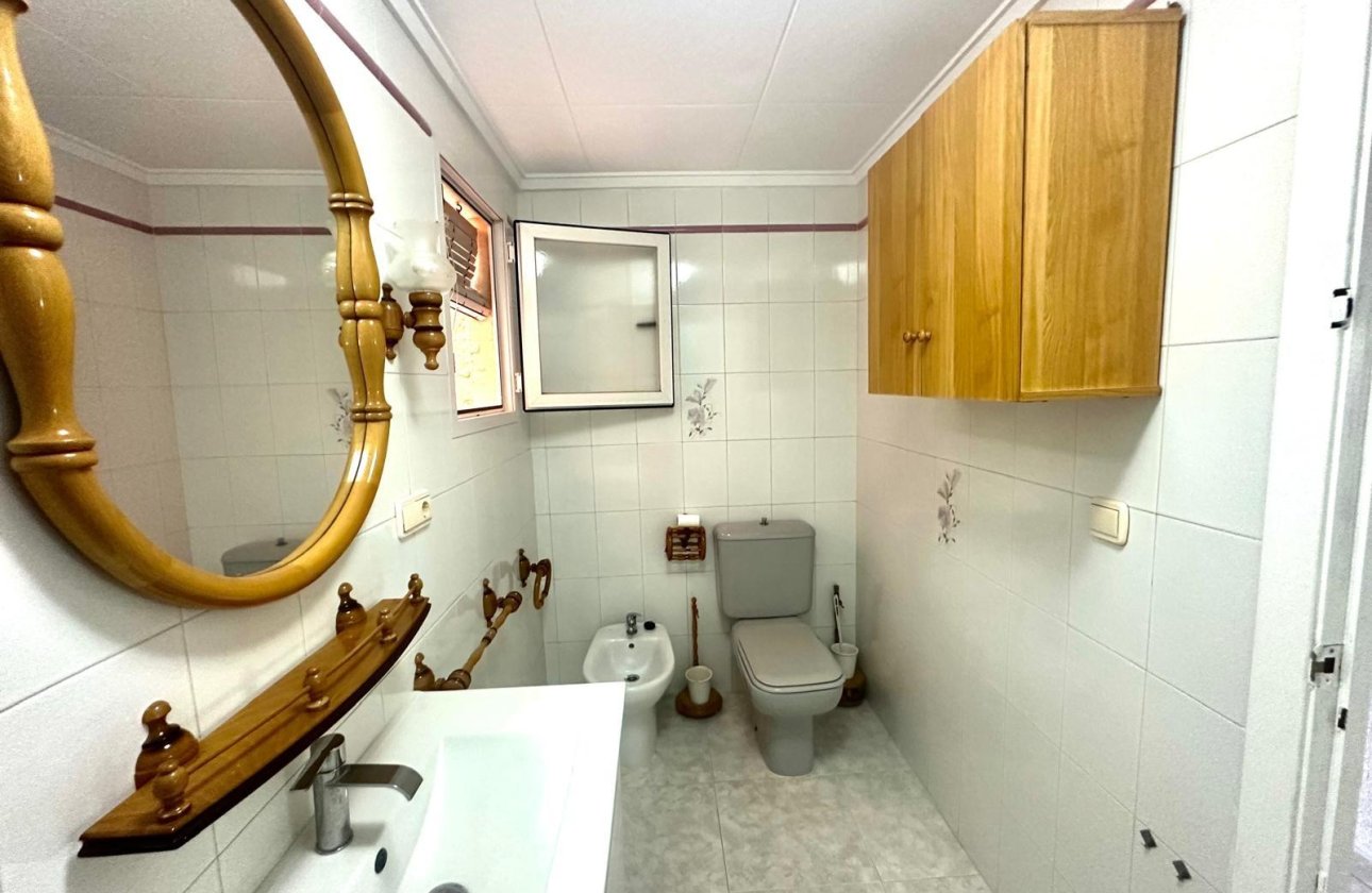 Resale - Apartment -
Torrevieja - Centro