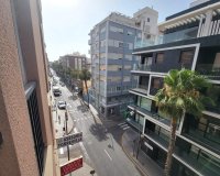 Resale - Apartment -
Torrevieja - Centro