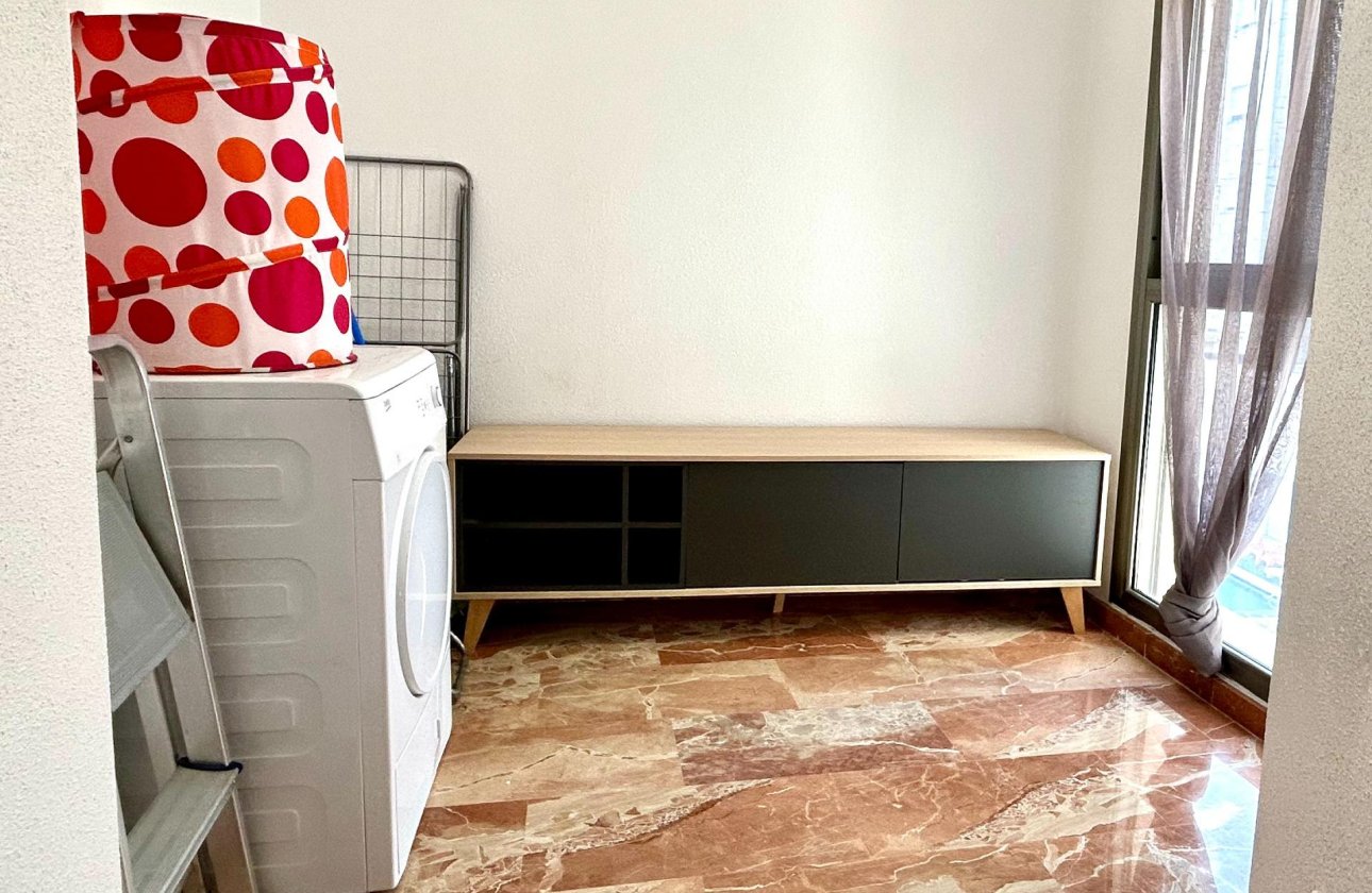 Resale - Apartment -
Torrevieja - Centro