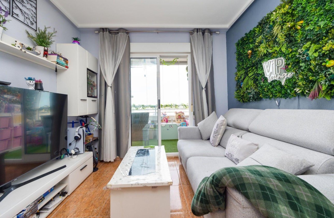 Resale - Apartment -
Torrevieja - Centro