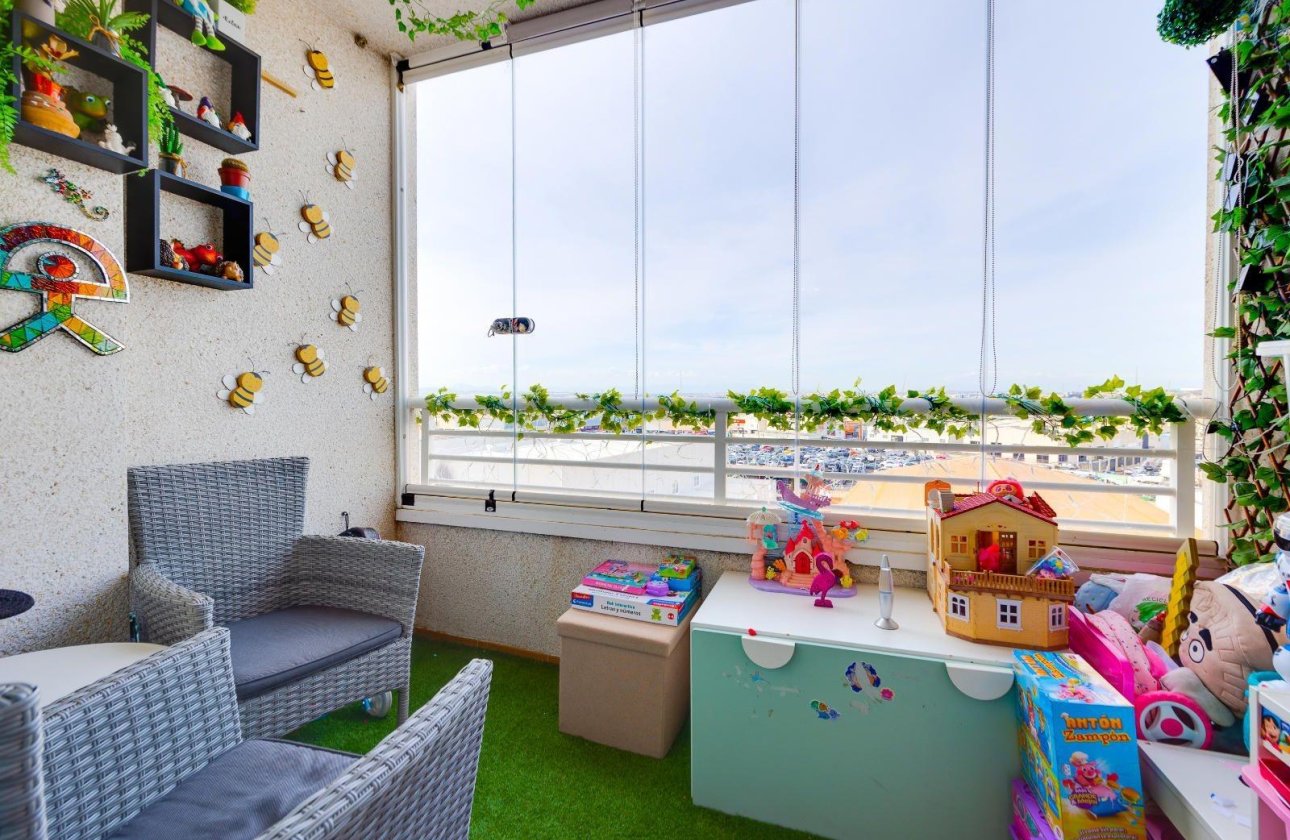 Resale - Apartment -
Torrevieja - Centro