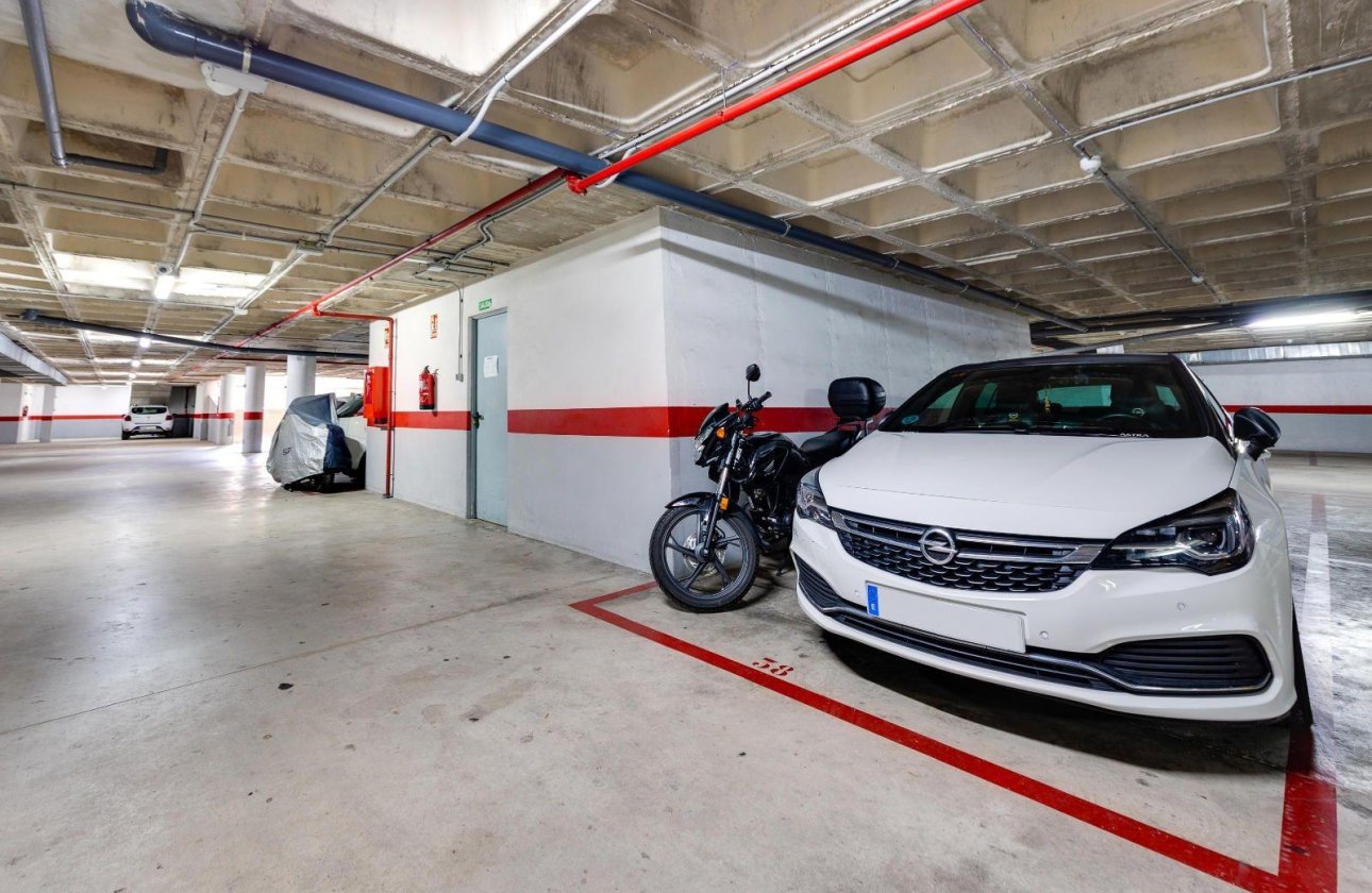 Resale - Apartment -
Torrevieja - Centro