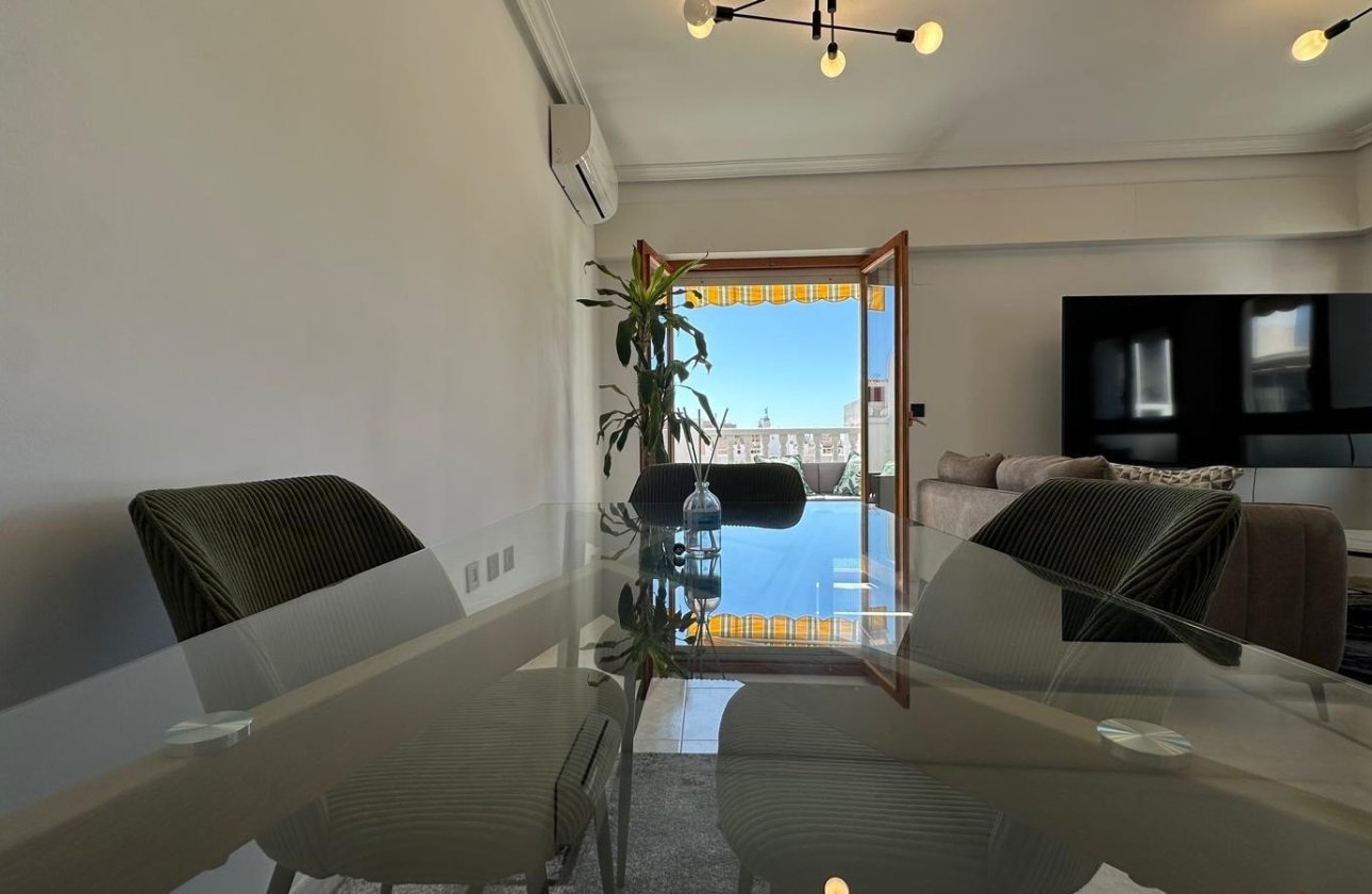 Resale - Apartment -
Torrevieja - Centro