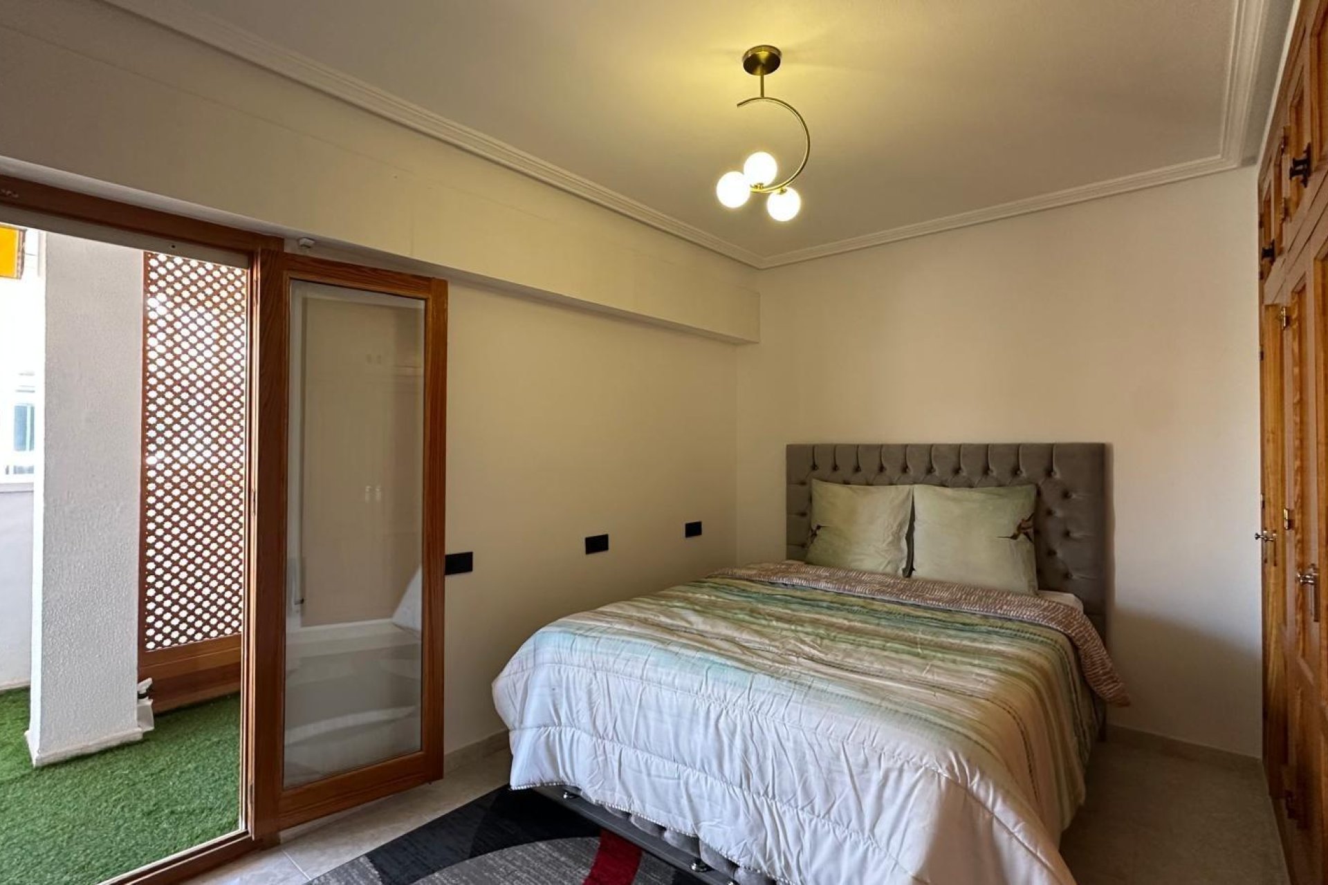 Resale - Apartment -
Torrevieja - Centro